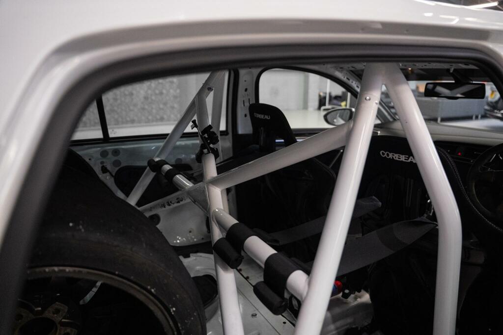 Volkswagen Golf Silver #17