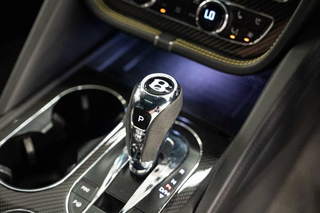 Bentley Bentayga Bentayga V6 Hybrid Green #31