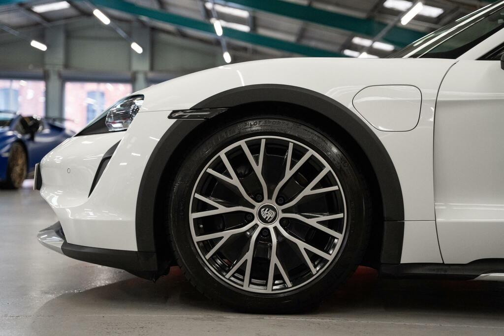 Porsche Taycan Performance Plus 4S Grey #11