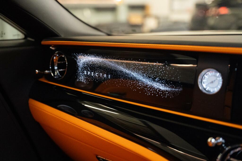 Rolls-Royce Spectre 430Kw Black #32