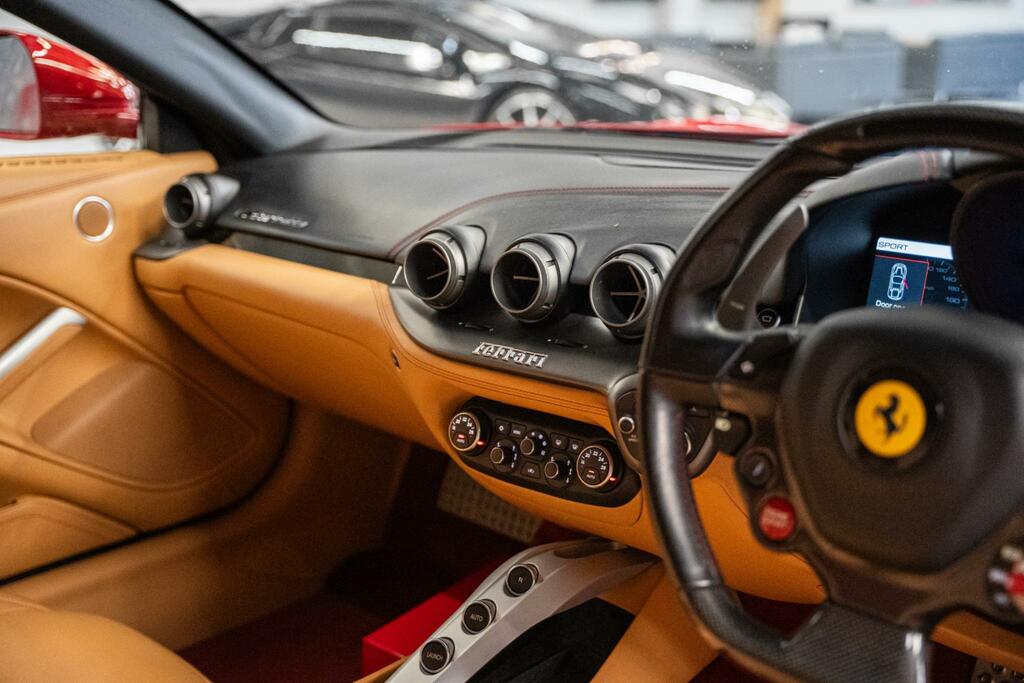 Ferrari F12 Berlinetta Berlinetta  #19