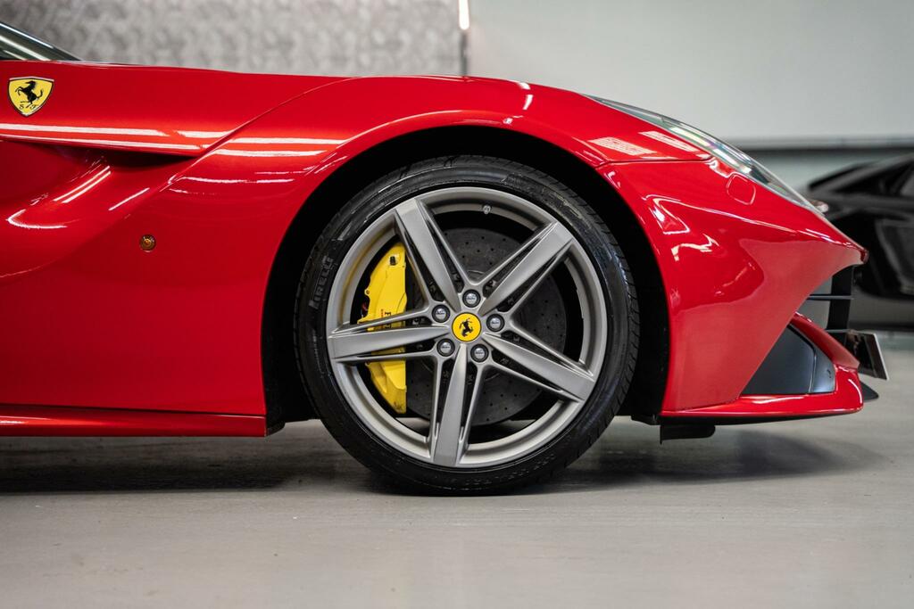 Ferrari F12 Berlinetta Berlinetta  #11