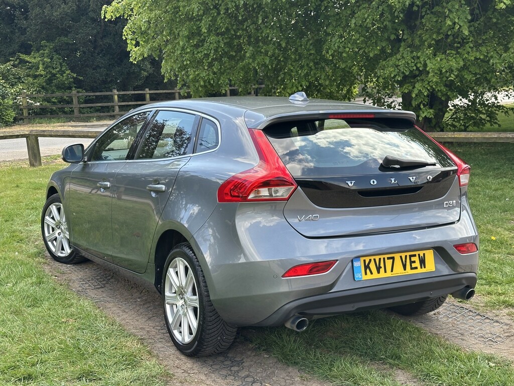 Volvo V40 Hatchback 2.0 Inscription D3 2017 KV17VEW Grey #3