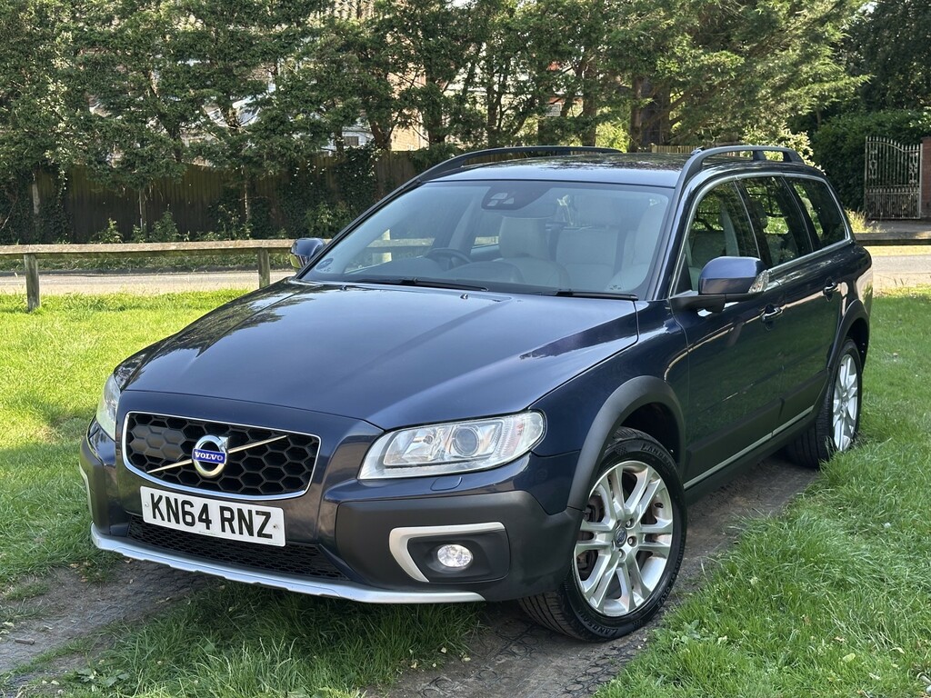 Volvo XC70 Estate 2.4 Se Lux D5 Awd 215Hp 201464 KN64RNZ Blue #2