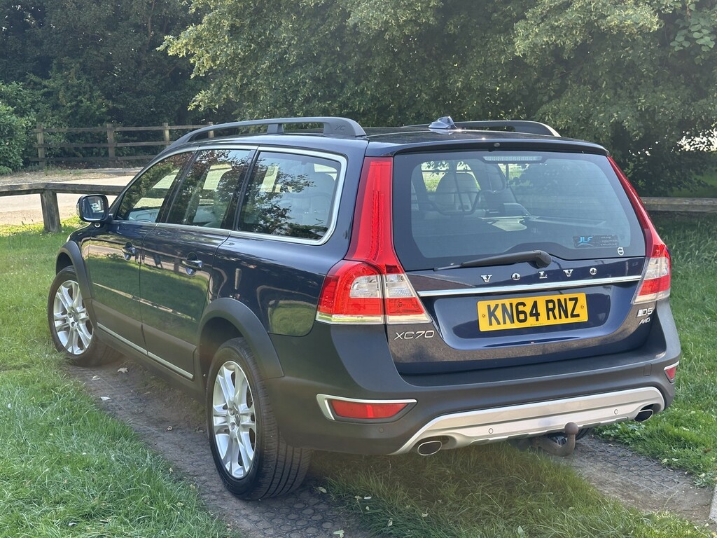 Volvo XC70 Estate 2.4 Se Lux D5 Awd 215Hp 201464 KN64RNZ Blue #3