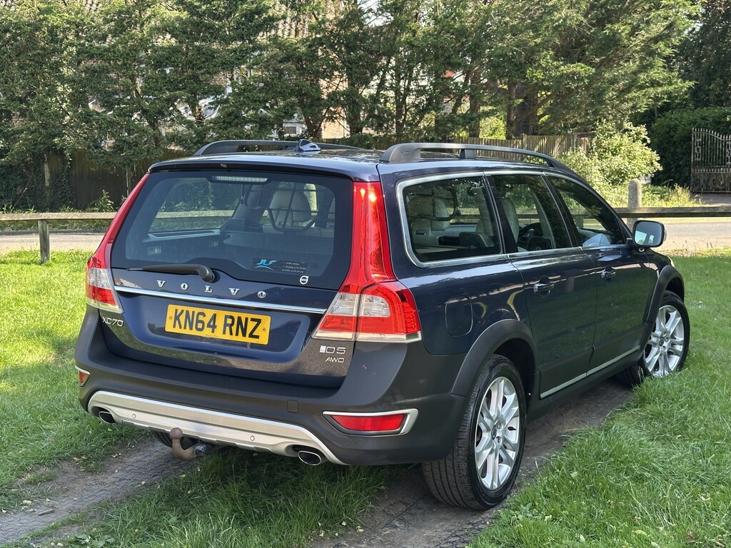 Volvo XC70 Estate 2.4 Se Lux D5 Awd 215Hp 201464 KN64RNZ Blue #4
