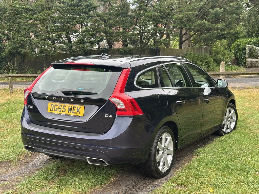 Volvo V60 Estate 2.0 Se Lux Nav D4 Geartronic 201565 Blue #4