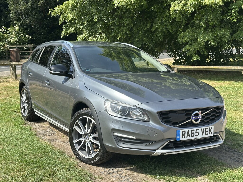 Volvo V60 Cross Country Estate 2.4 Lux D4 Awd 2016 Grey