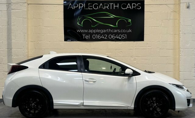 Honda Civic I-dtec Sport Hatchback OE16ZKC White #2