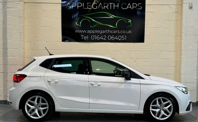 Seat Ibiza Tsi Fr Hatchback YA67NMK White #2