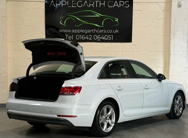 Audi A4 Tdi Ultra Se Saloon MW16RWE White #4