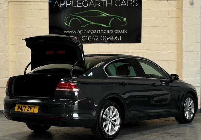 Volkswagen Passat Tdi Se Business Saloon Grey #3