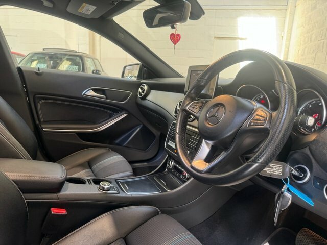 Mercedes-Benz CLA Class 2016 2.1 Cla220d Amg Sport Shooting Brake Dies Black #13