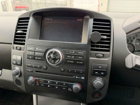Nissan Navara Navara 2.3 Dci Tekna 4X4 Shr Dcb 190 Bhp Grey #12