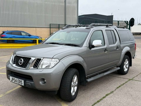 Nissan Navara 2.5 Navara Tekna Grey #4
