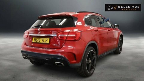 Mercedes-Benz GLA Class 2.1 Gla 220 Red #4