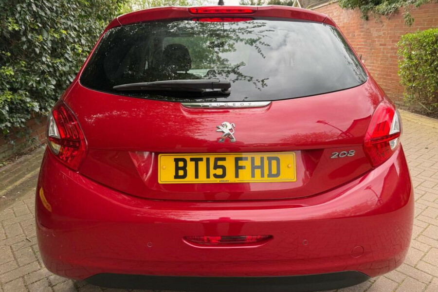 Peugeot 208 208 Style BT15FHD Red #5