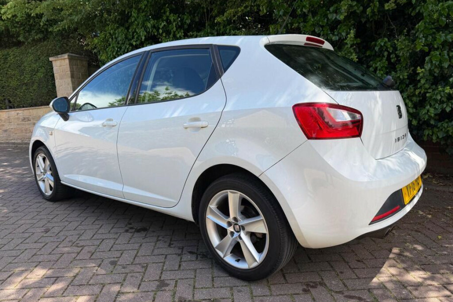 Seat Ibiza Hatchback White #5