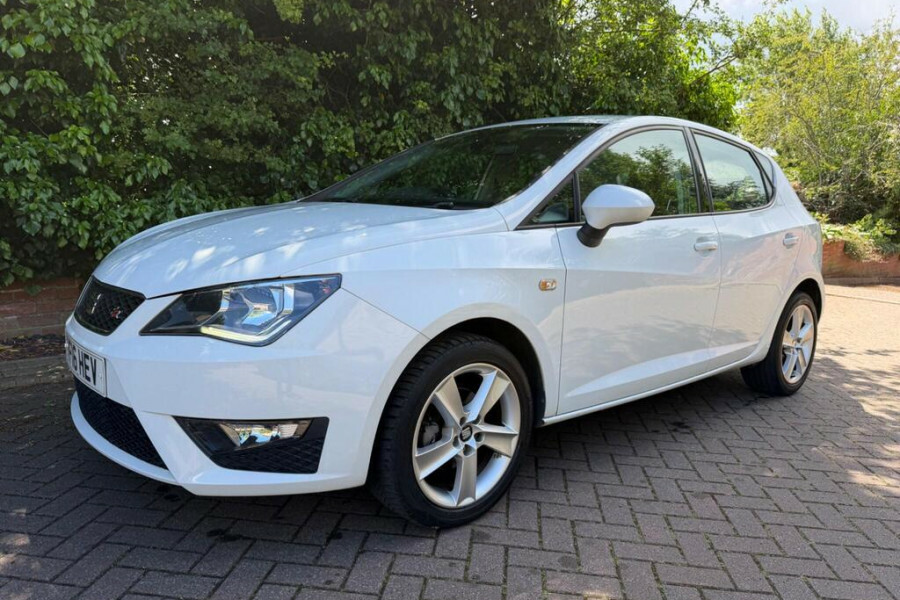 Seat Ibiza Hatchback White #2