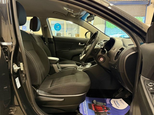 Kia Sportage 1.6 Gdi 1 Suv 2Wd Euro 5 133 Black #2