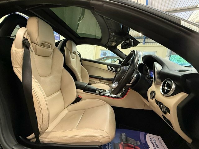 Mercedes-Benz SLC 2.0 Slc200 Amg Line Convertible G-troni Black #2