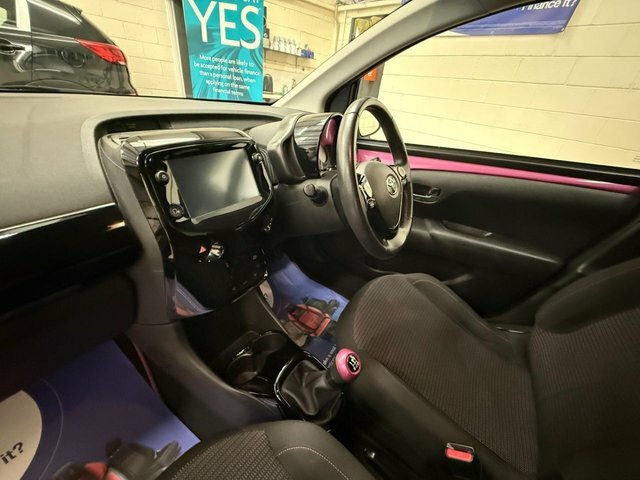Toyota Aygo 1.0 Vvt-i X-cite Hatchback Eu DA68HWH Black #6