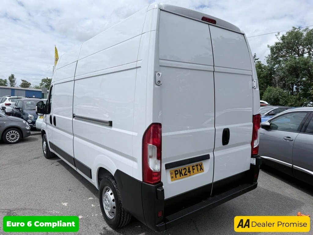 Peugeot Boxer 2.2L Professional Premium White #5