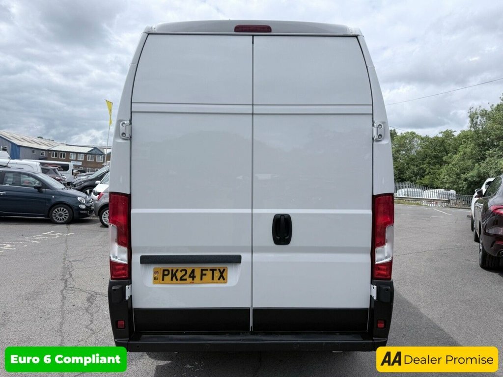 Peugeot Boxer 2.2L Professional Premium White #6