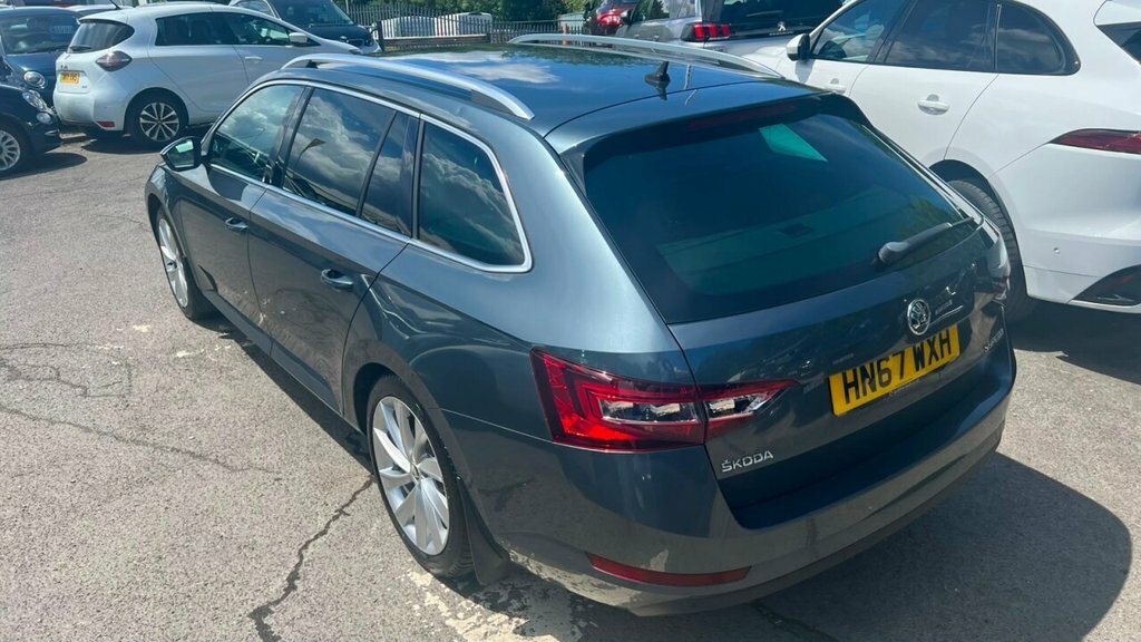 Skoda Superb 2L Se L Executive HN67WXH Grey #6
