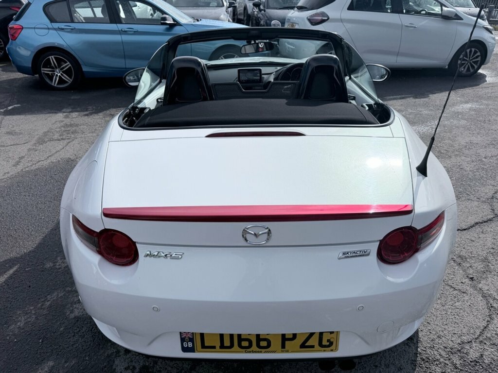 Mazda MX-5 Convertible LD66PZG White #6