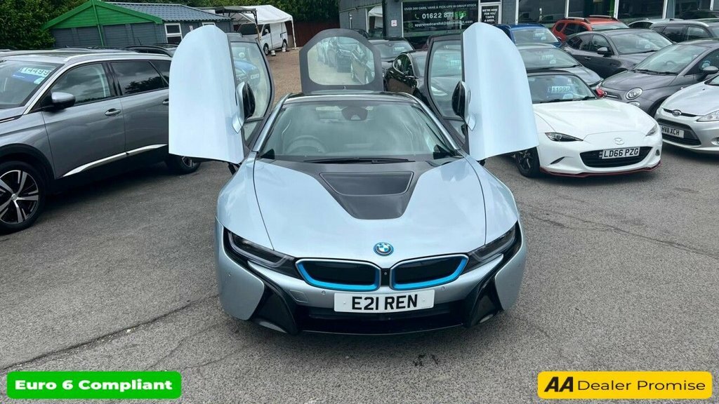 BMW i8 Coupe Silver #3