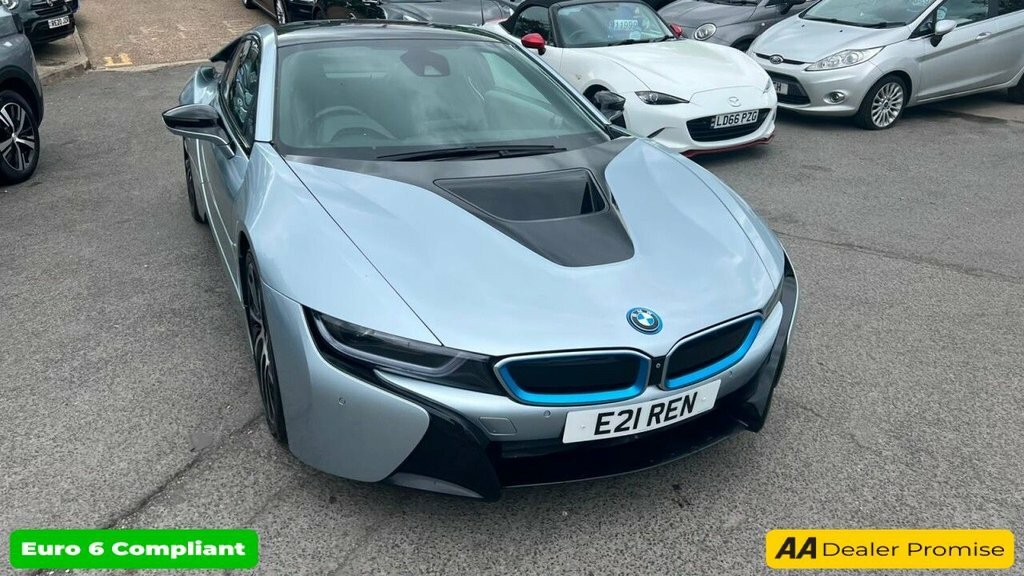 BMW i8 Coupe Silver #5