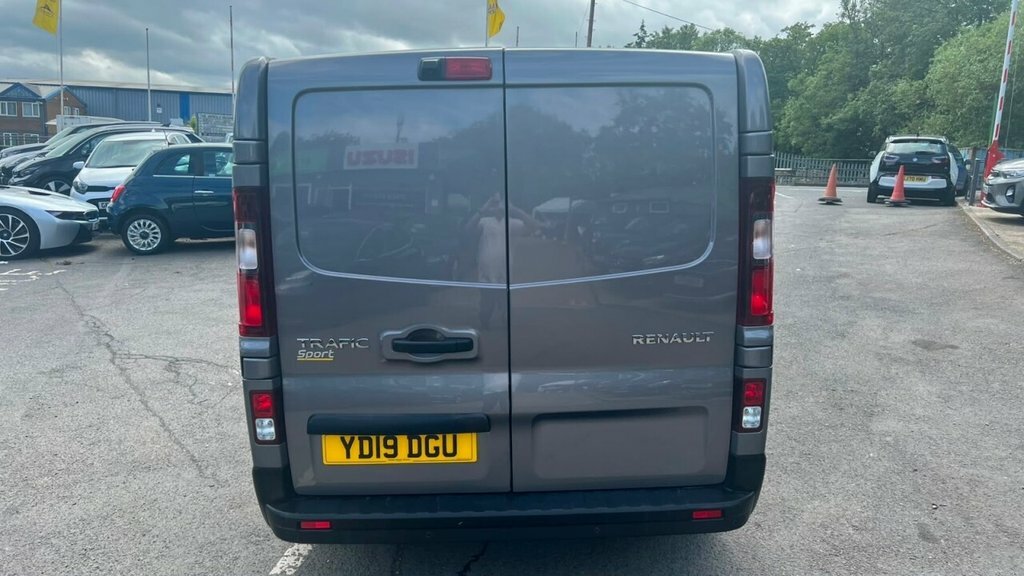 Renault Trafic 1.6L Sport Nav YD19DGU Grey #5