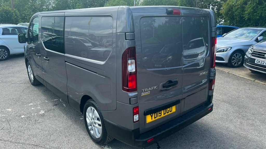 Renault Trafic 1.6L Sport Nav YD19DGU Grey #4