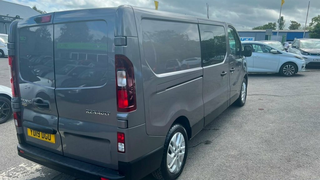 Renault Trafic 1.6L Sport Nav YD19DGU Grey #6