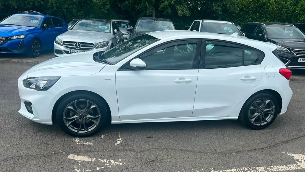 Ford Focus 1.5L St-line FE70YNR White #5