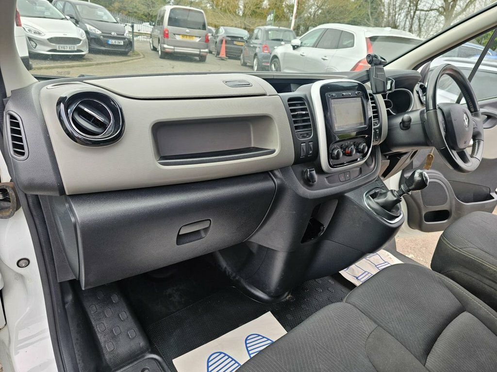 Renault Trafic Sl27 Energy Dci 145 Premier Edition Van Black #29