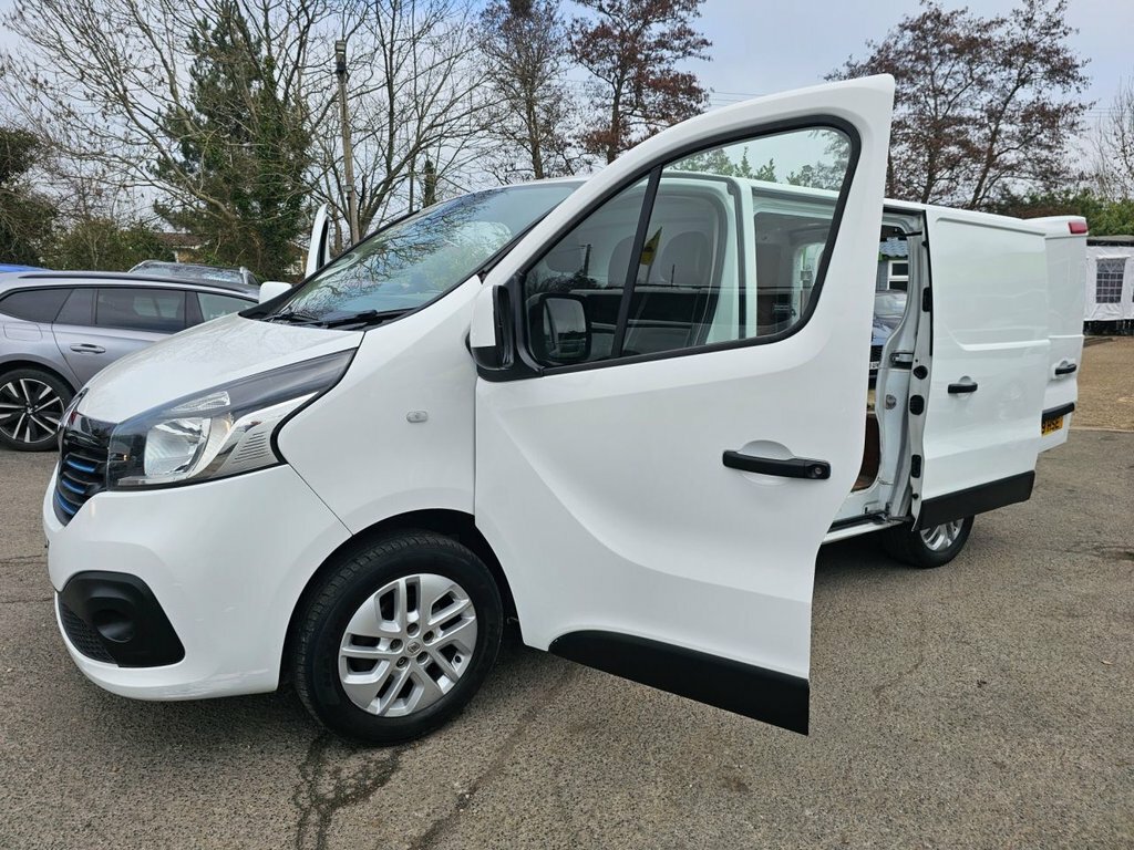 Renault Trafic Sl27 Energy Dci 145 Premier Edition Van Black #47