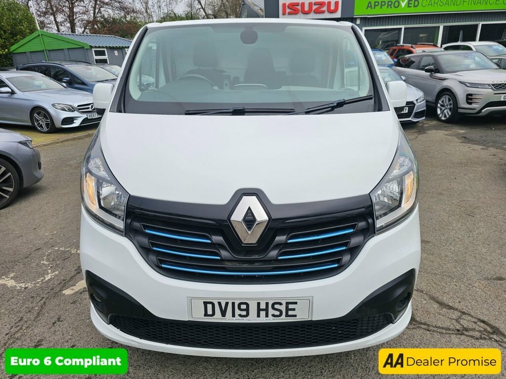 Renault Trafic 1.6L Sport Nav White #4