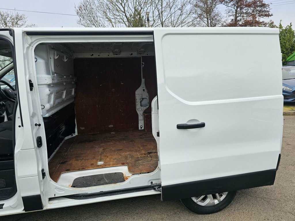 Renault Trafic Sl27 Energy Dci 145 Premier Edition Van Black #36