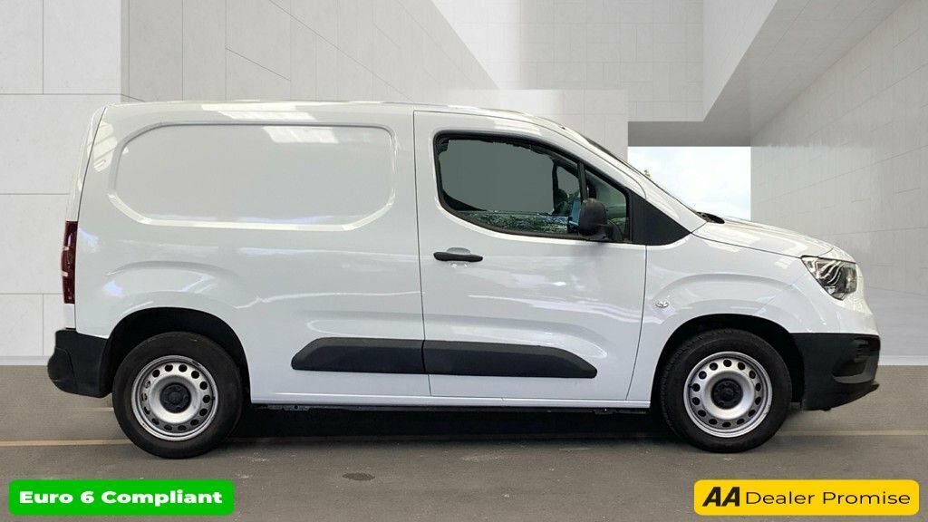Vauxhall Combo 1.5L Prime White #5