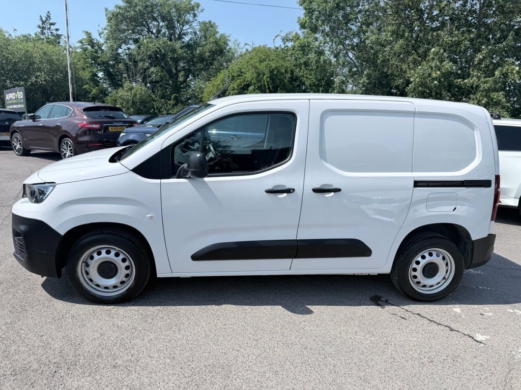 Peugeot Partner 1.5L Professional Premium FV23OXU White #5