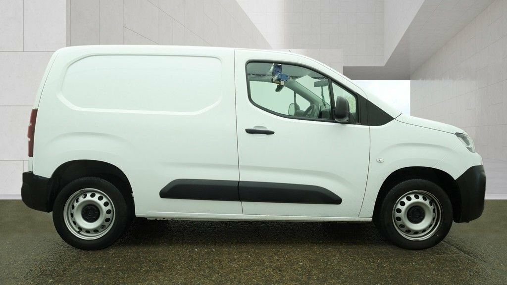 Citroen Berlingo 1.5L Enterprise Edition M White #5