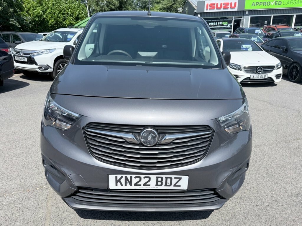 Vauxhall Combo 1.5L Sportive 6Dr Grey #3