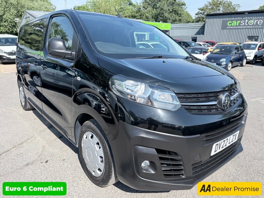 Vauxhall Vivaro 1.5L Dynamic 6Dr Black