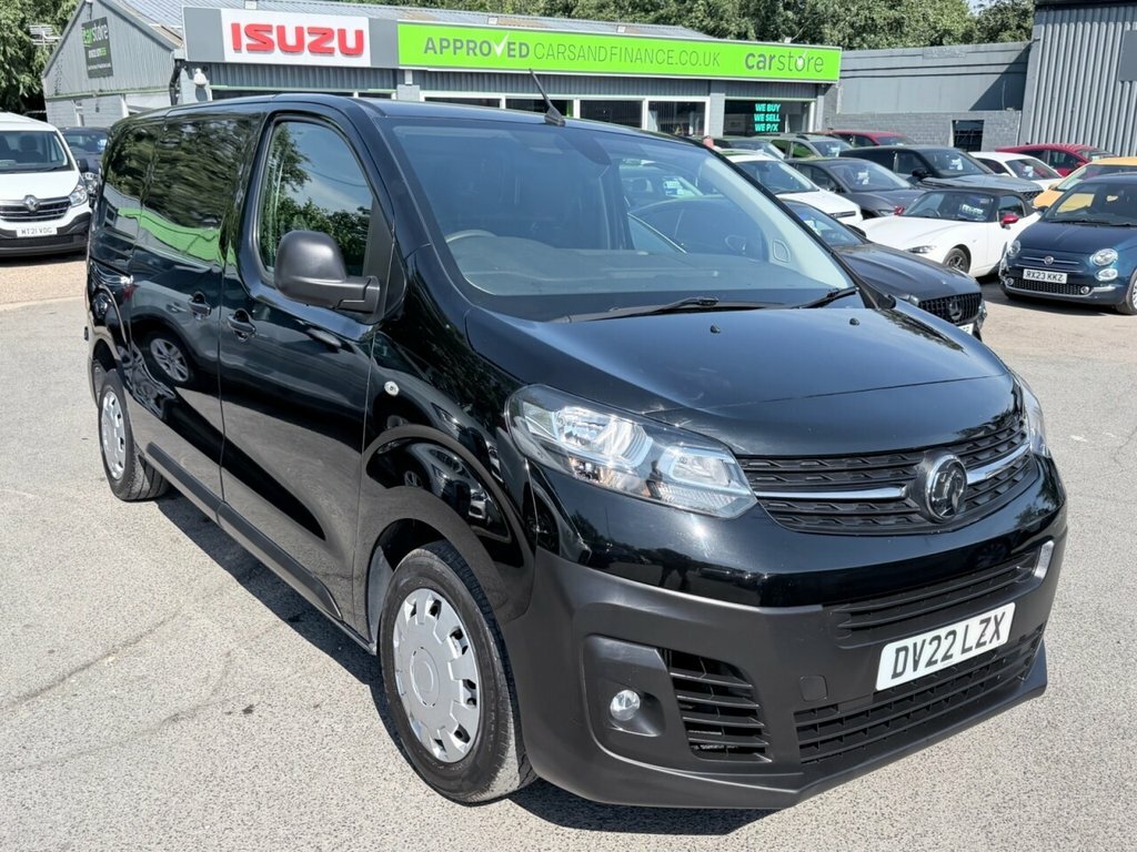 Vauxhall Vivaro 1.5L Dynamic 6Dr DV22LZX Black #2