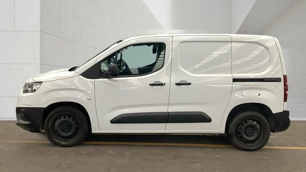 Toyota Proace City 1.5L Active White #6
