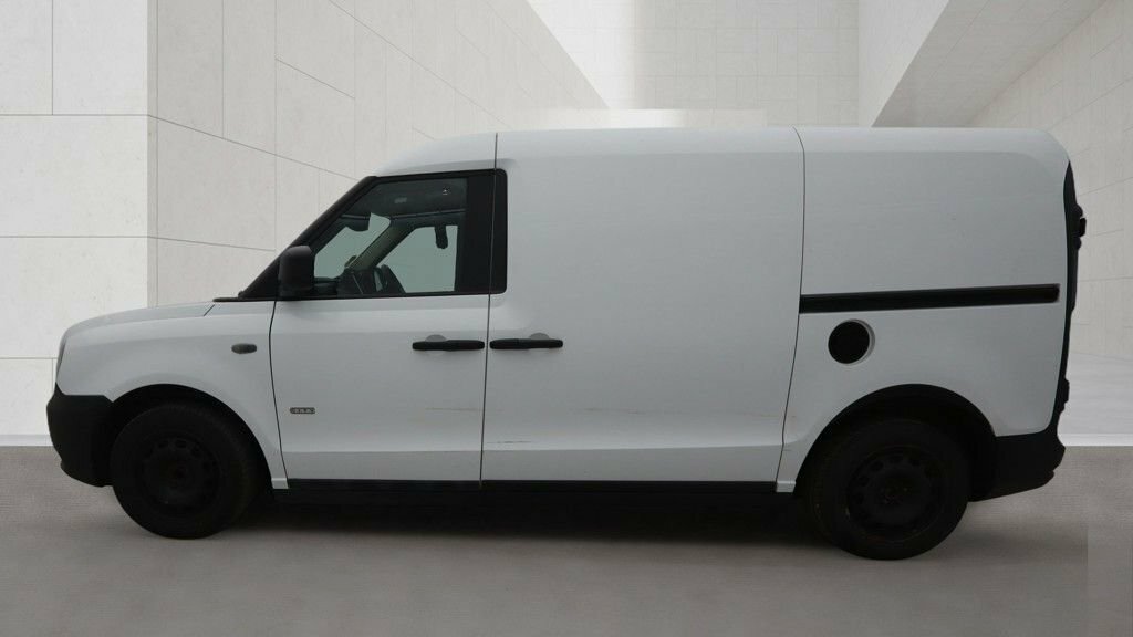 LEVC VN5 City Phev 1.5L 110Kw 31Kwh 150Ps White #5