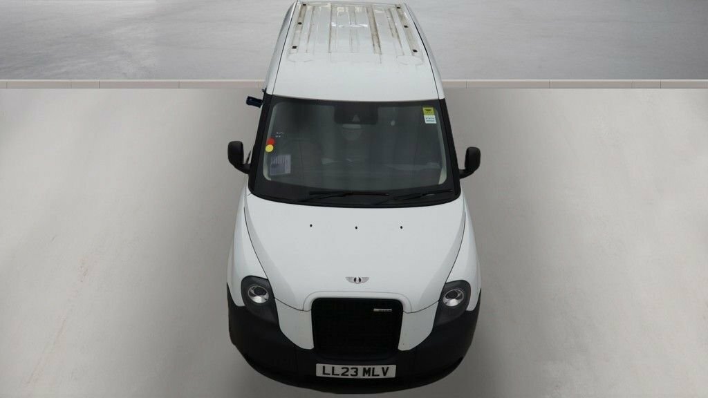 LEVC VN5 City Phev 1.5L 110Kw 31Kwh 150Ps White #6