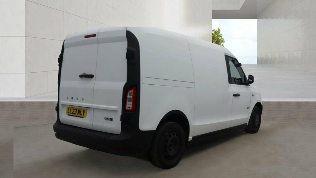 LEVC VN5 City Phev 1.5L 110Kw 31Kwh 150Ps White #4
